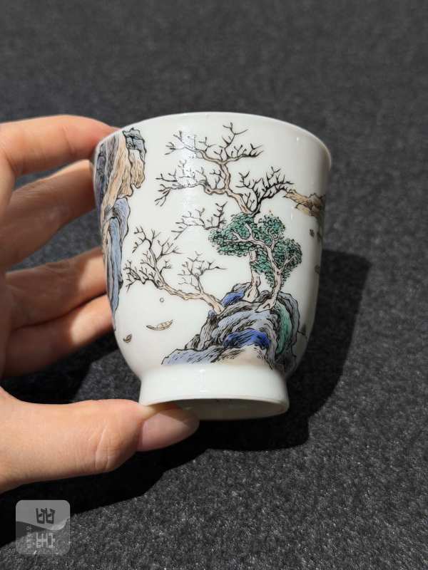 清雍正 五彩山水人物纹杯 - 图3